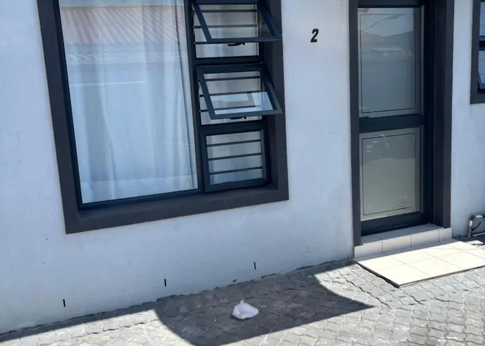 First Avenue Fully Halaal Apartment - Granny Flat
