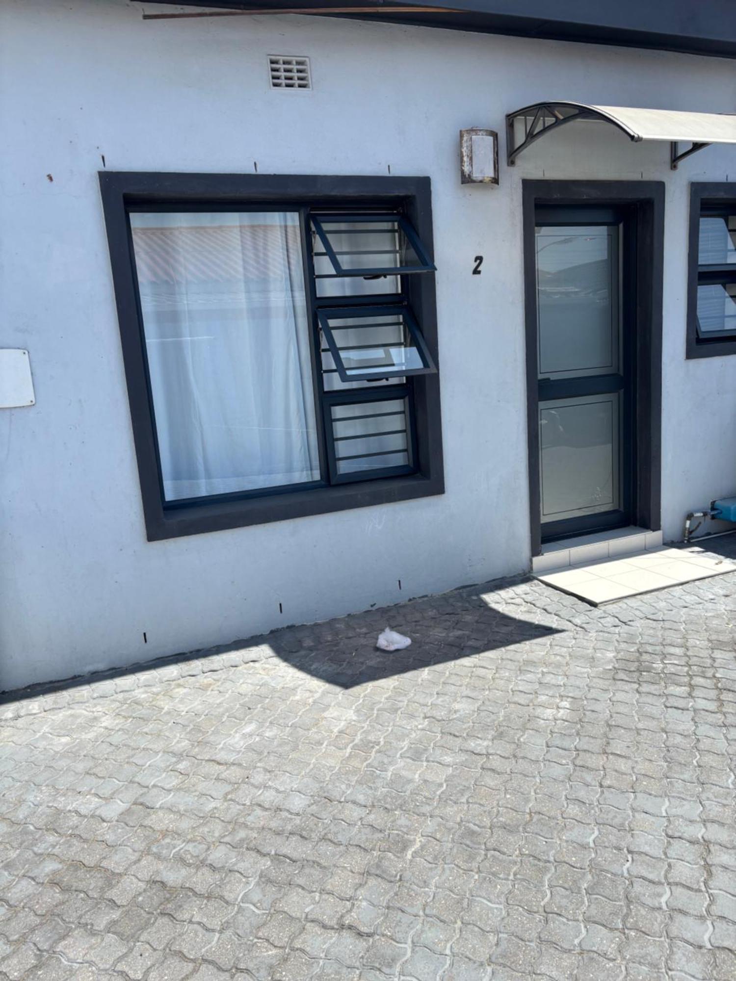 First Avenue Fully Halaal - Granny Flat Cape Town